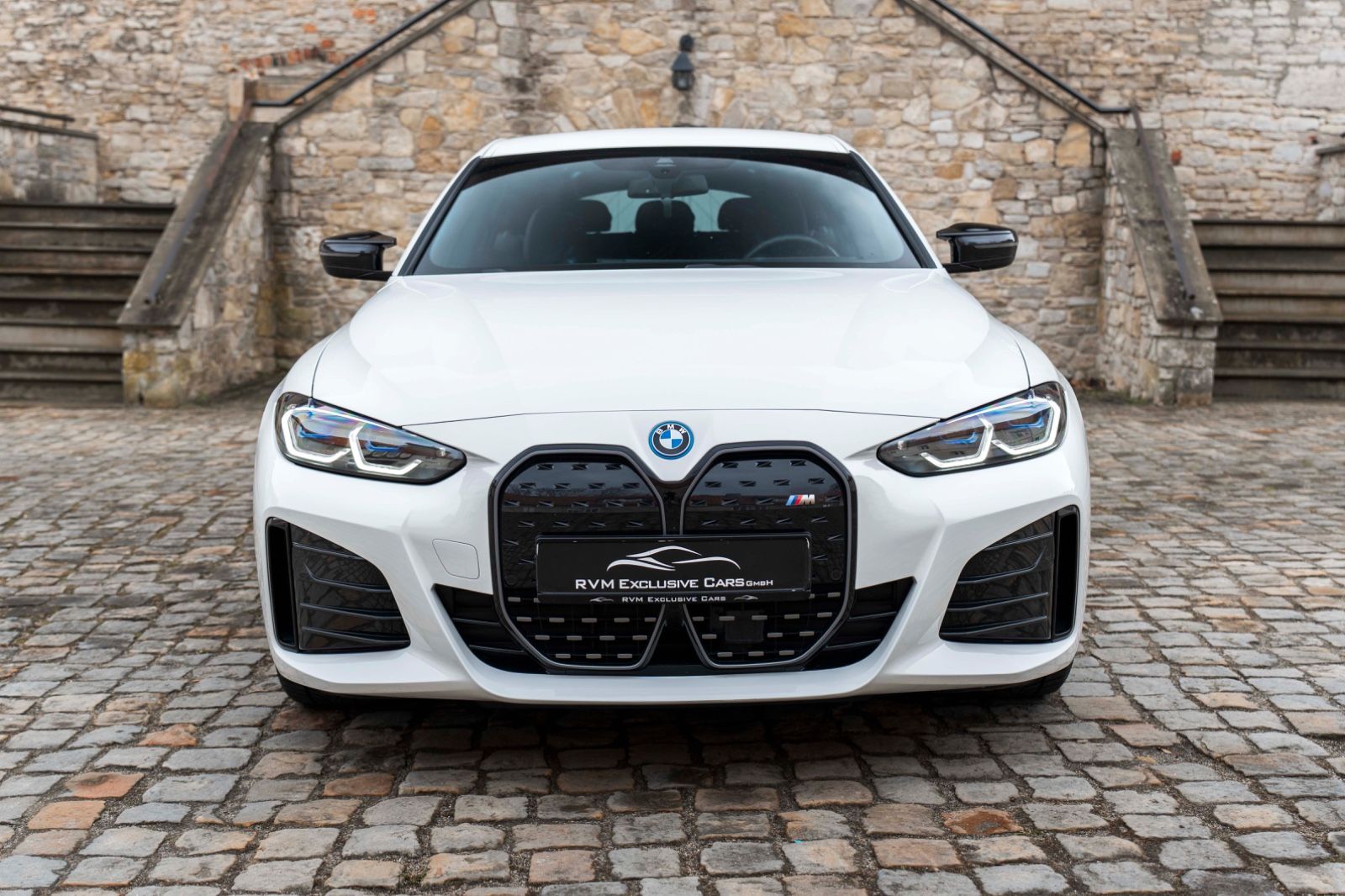 Fahrzeugabbildung BMW i4 M50 GC H&K LASERLICHT KAM CARPLAY ACC M+S
