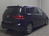 Volkswagen Touran 2.0 TDI R-Line DCC Navi LED RFK StandHzg - Volkswagen Touran aus 2020