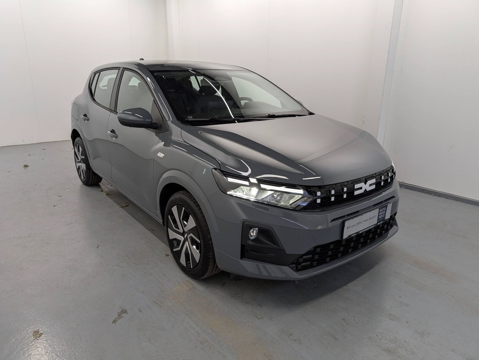DACIA Sandero  Expression TCe 100 Kamera Media Display – Bild 5