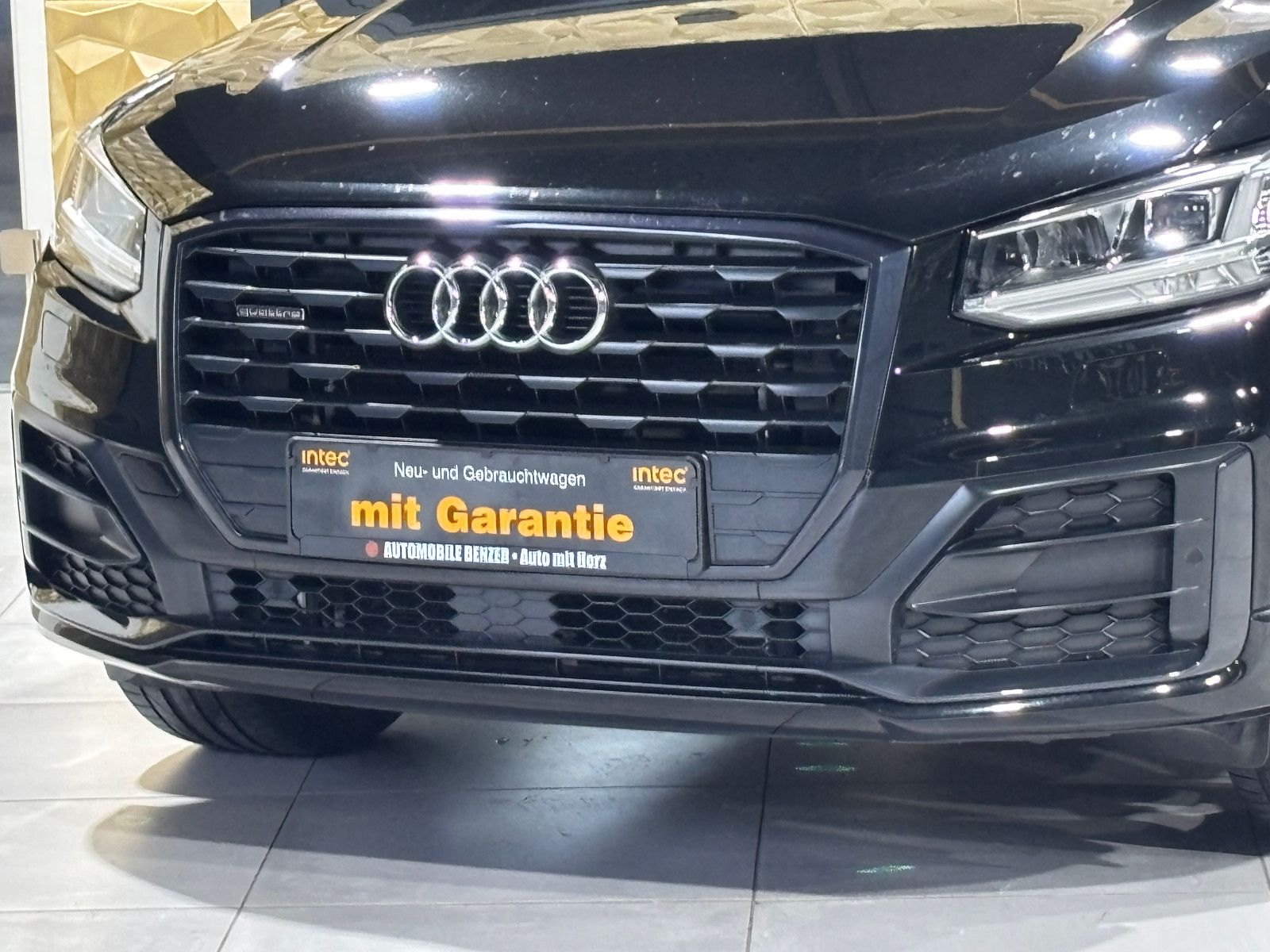 Fahrzeugabbildung Audi Q2 quattro sport/S-LINE/HEAD-UP/KAMERA/B&O