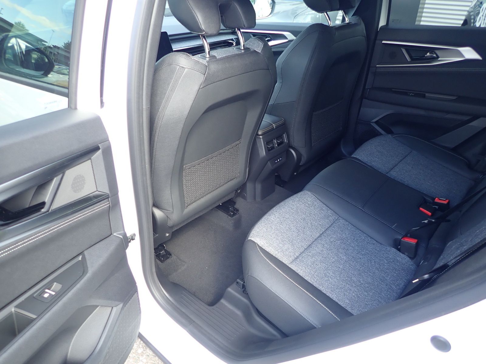 Fahrzeugabbildung Renault Austral Techno Mild Hybrid 150 Automatik