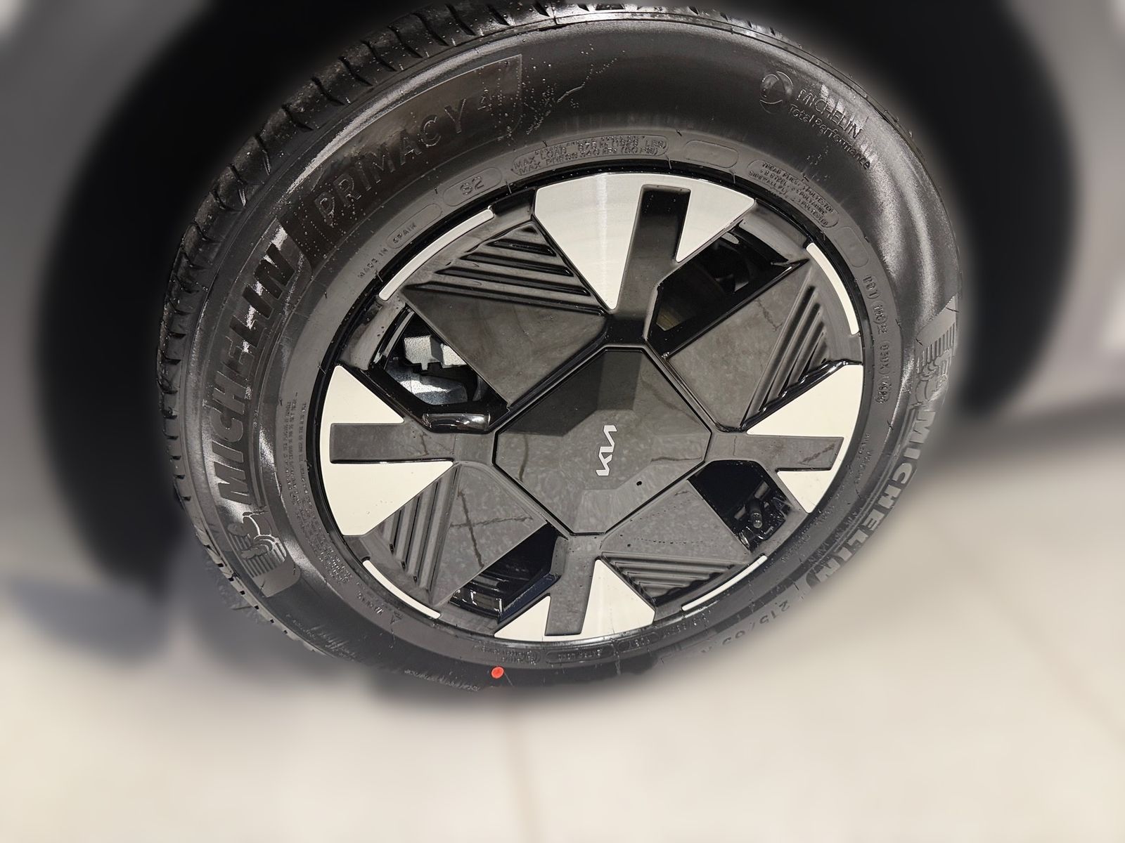 Fahrzeugabbildung Kia SPORTAGE 1.6T 2WD DCT Vision KOM Facelift