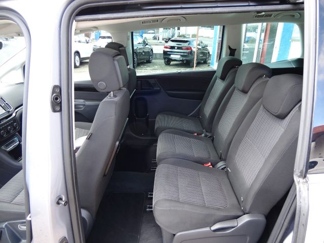 Fahrzeugabbildung Seat Alhambra Style/1.Hd/Pano/Navi/7-Sitzer/DSG/Xenon