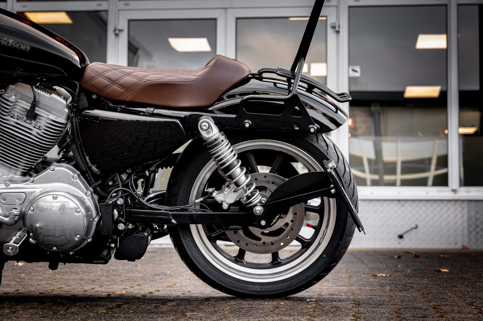 Fahrzeugabbildung Harley-Davidson XL883L SUPERLOW SPORTSTER - MILLER ABGASANLAGE