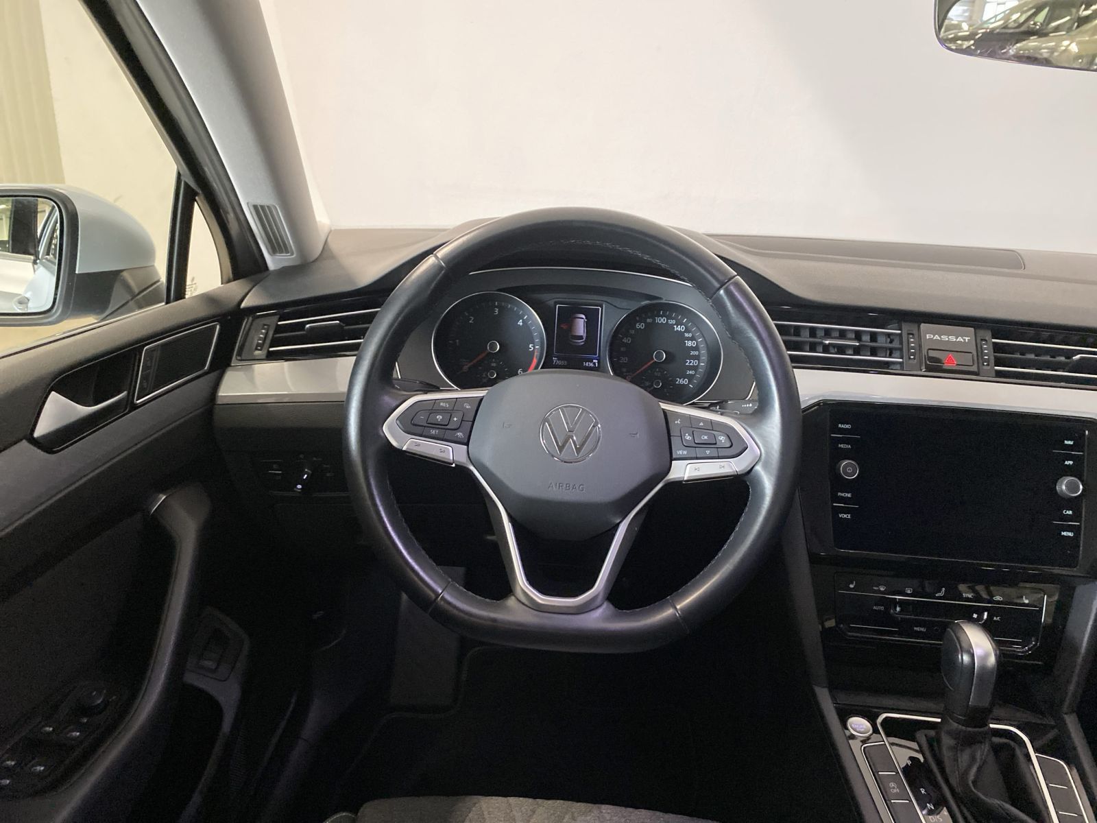 Volkswagen Passat - Bild 6