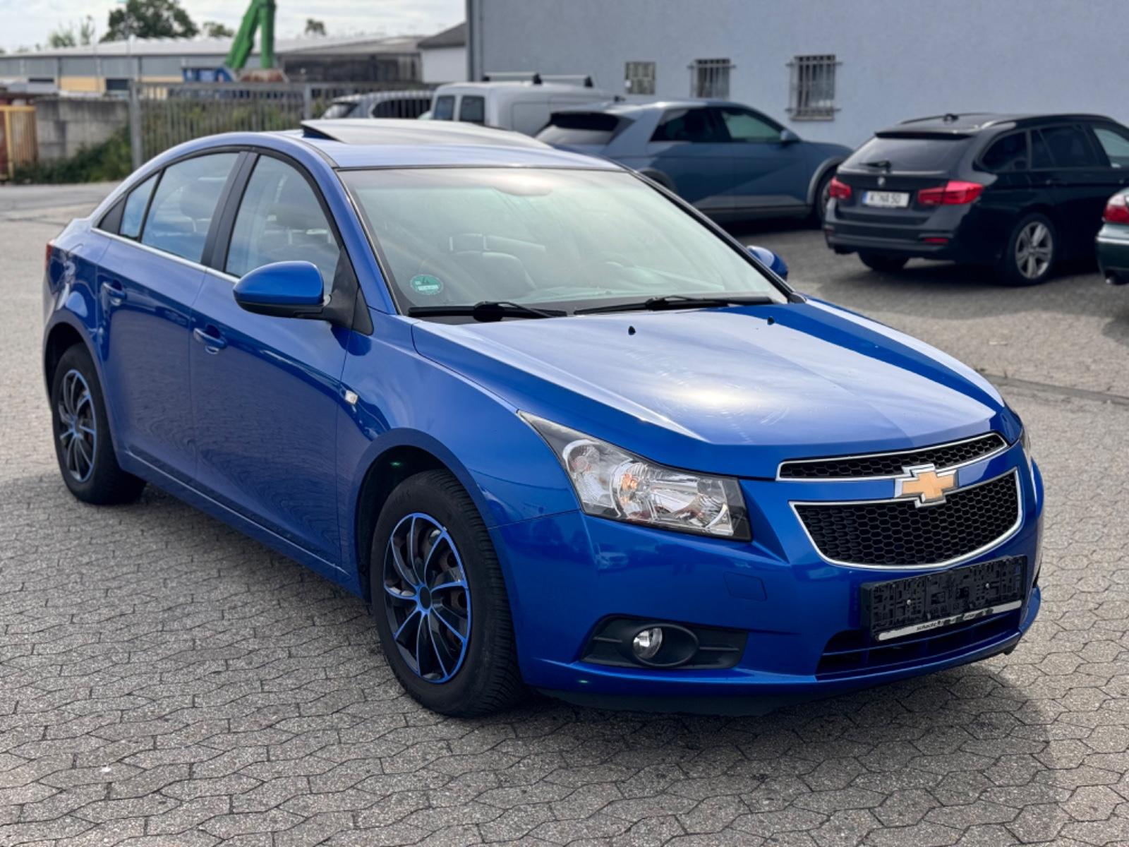 Chevrolet Cruze LTZ 2.0 1.Hand Automatik Schiebedach Leder