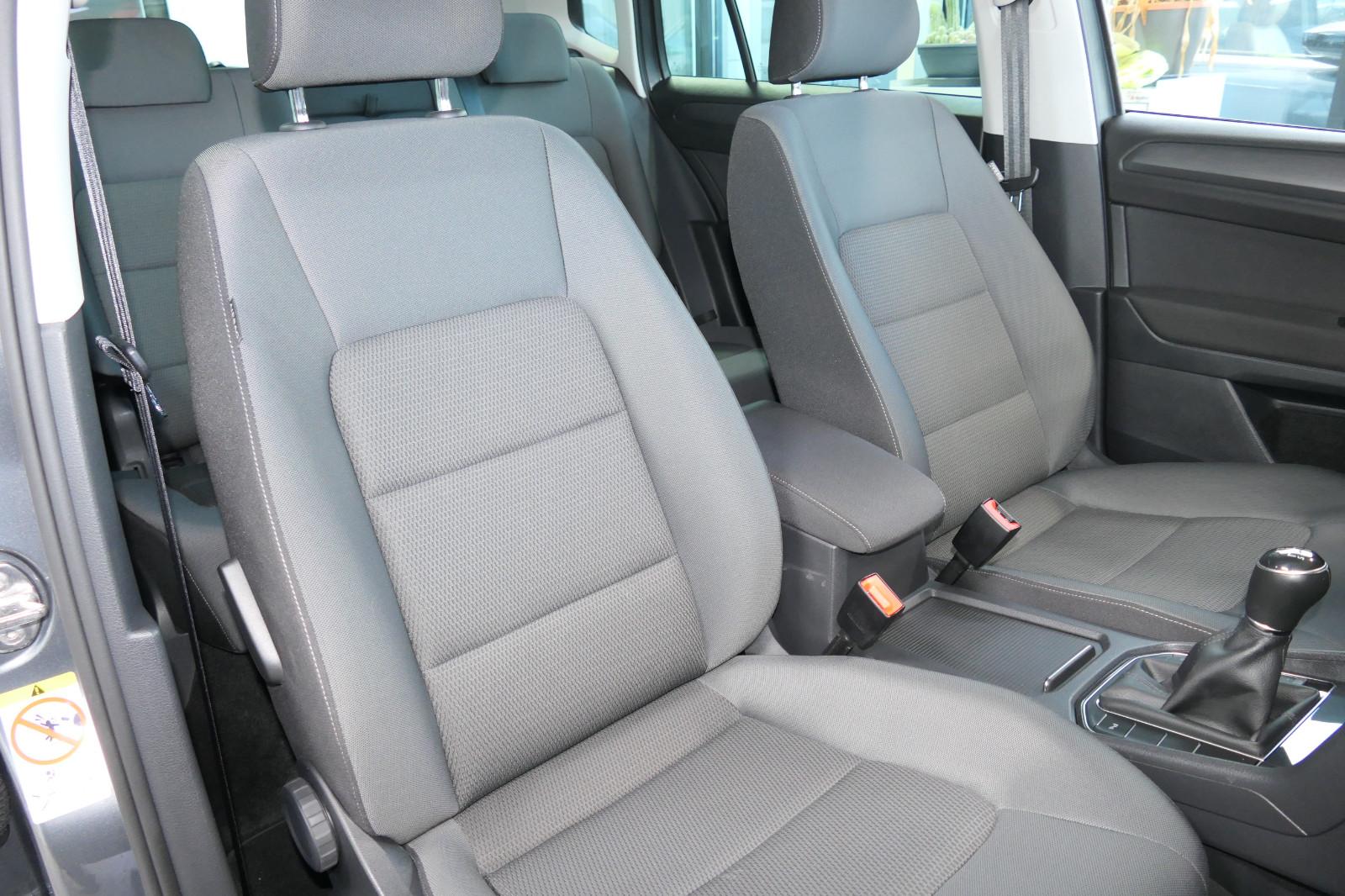 Volkswagen Golf Sportsvan Comfortline Business+LED-Licht, миниатюра 12