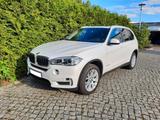 BMW X5 xDrive30d - wie neu, Panorama, AHK, 89.000 km - BMW X5: 3.5