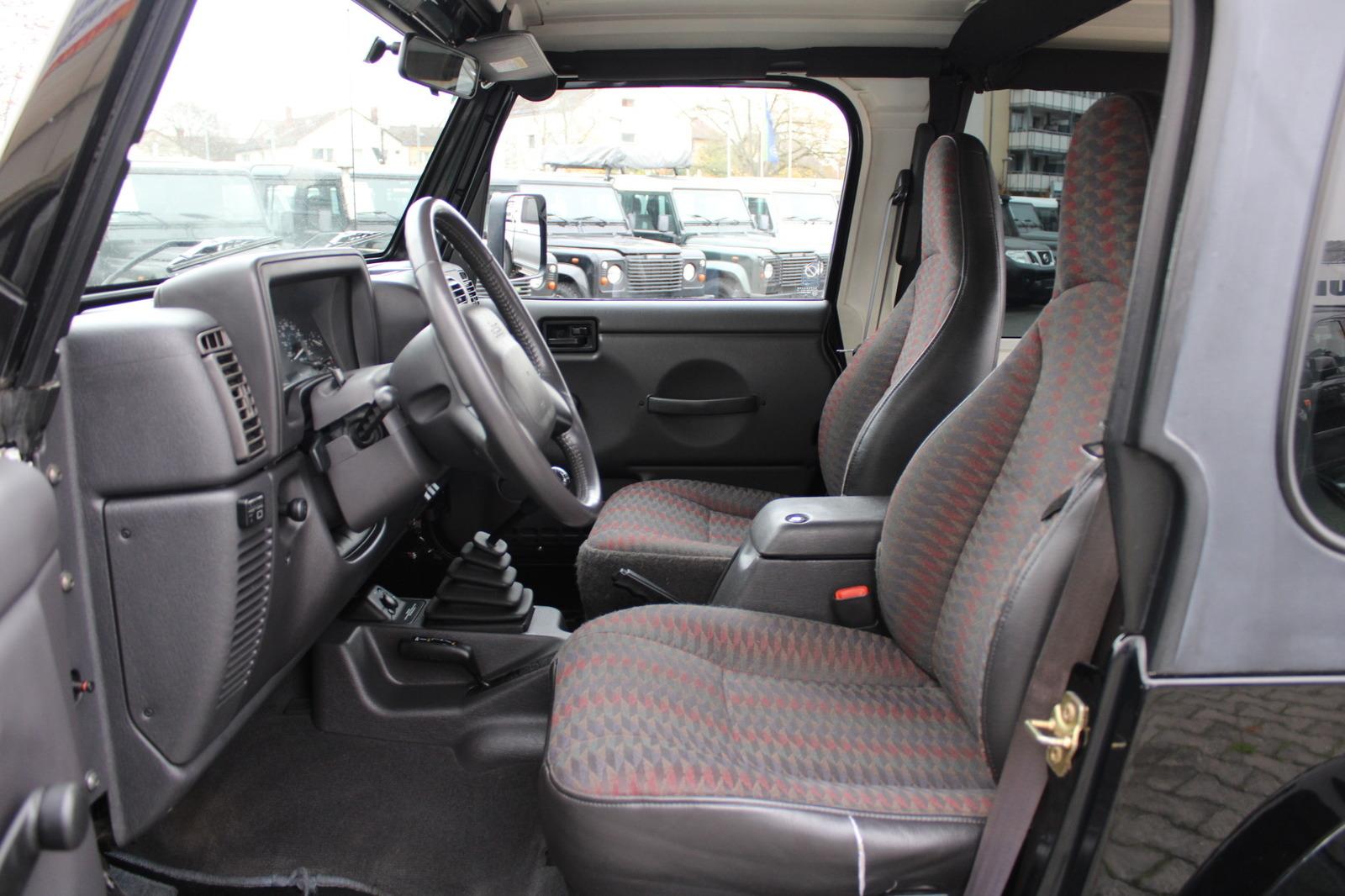 Jeep Wrangler 4.0 Sport | 169 ch | BVM | GPL | Hard-top | Différentiel autobloquant | 8 pneus | CT neuf