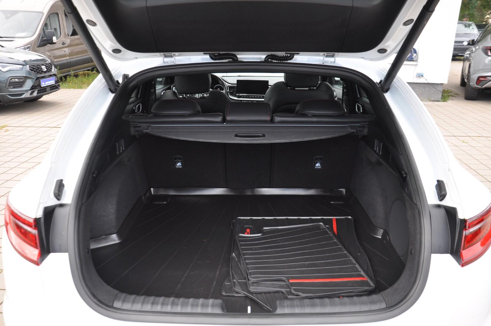 Kia ProCeed GT 1.6 T-GDI ACC-LED-PANO-MEMORY-RKAM