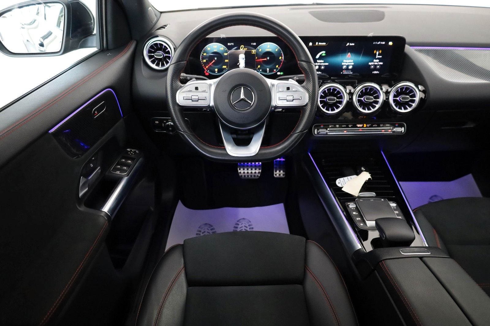 Fahrzeugabbildung Mercedes-Benz GLA 200 d, AMG line, Navi,LED,Kamera,Panorama