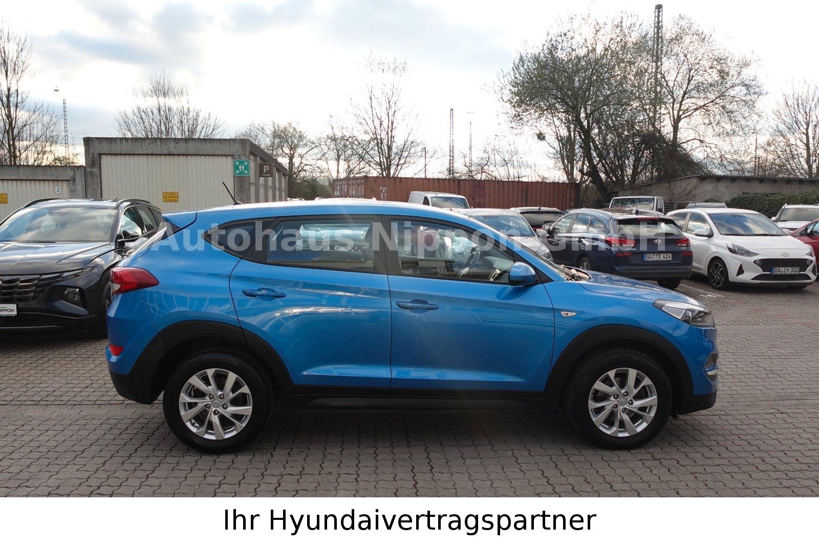 Hyundai Tucson blue Classic 2WD