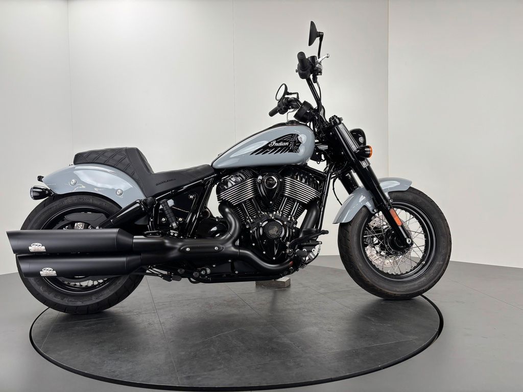 Fahrzeugabbildung Indian CHIEF BOBBER DARK HORSE *JEKILL & HYDE*