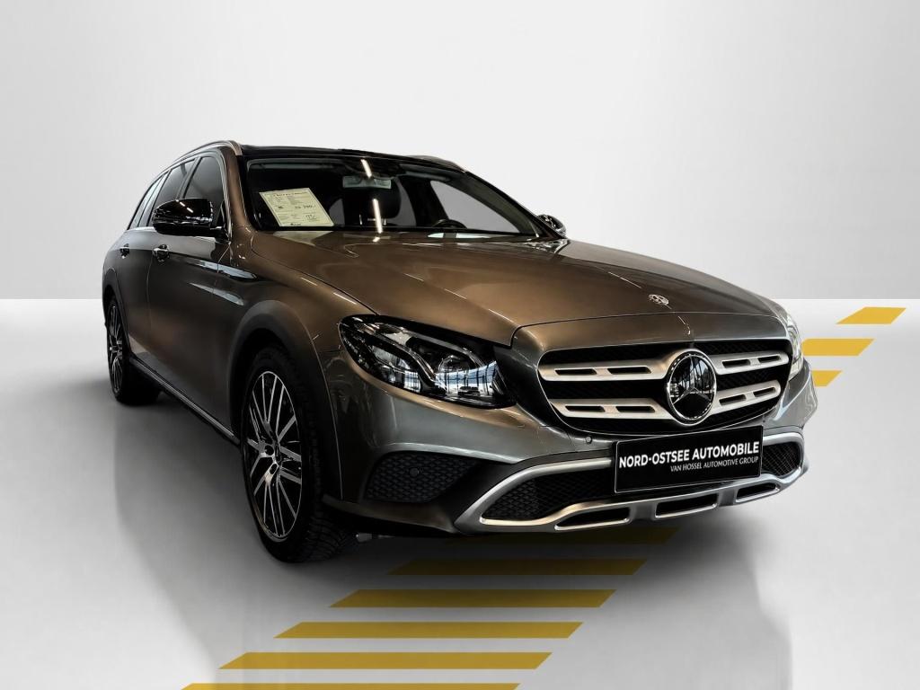 Mercedes-Benz E 220 d 4M T ALL-TERRAIN COMAND AHK DISTRO 360°