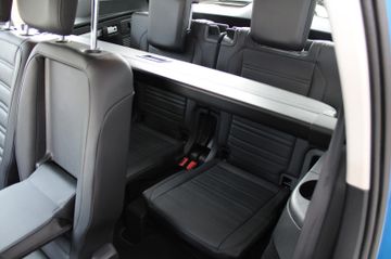 Volkswagen Touran - 11