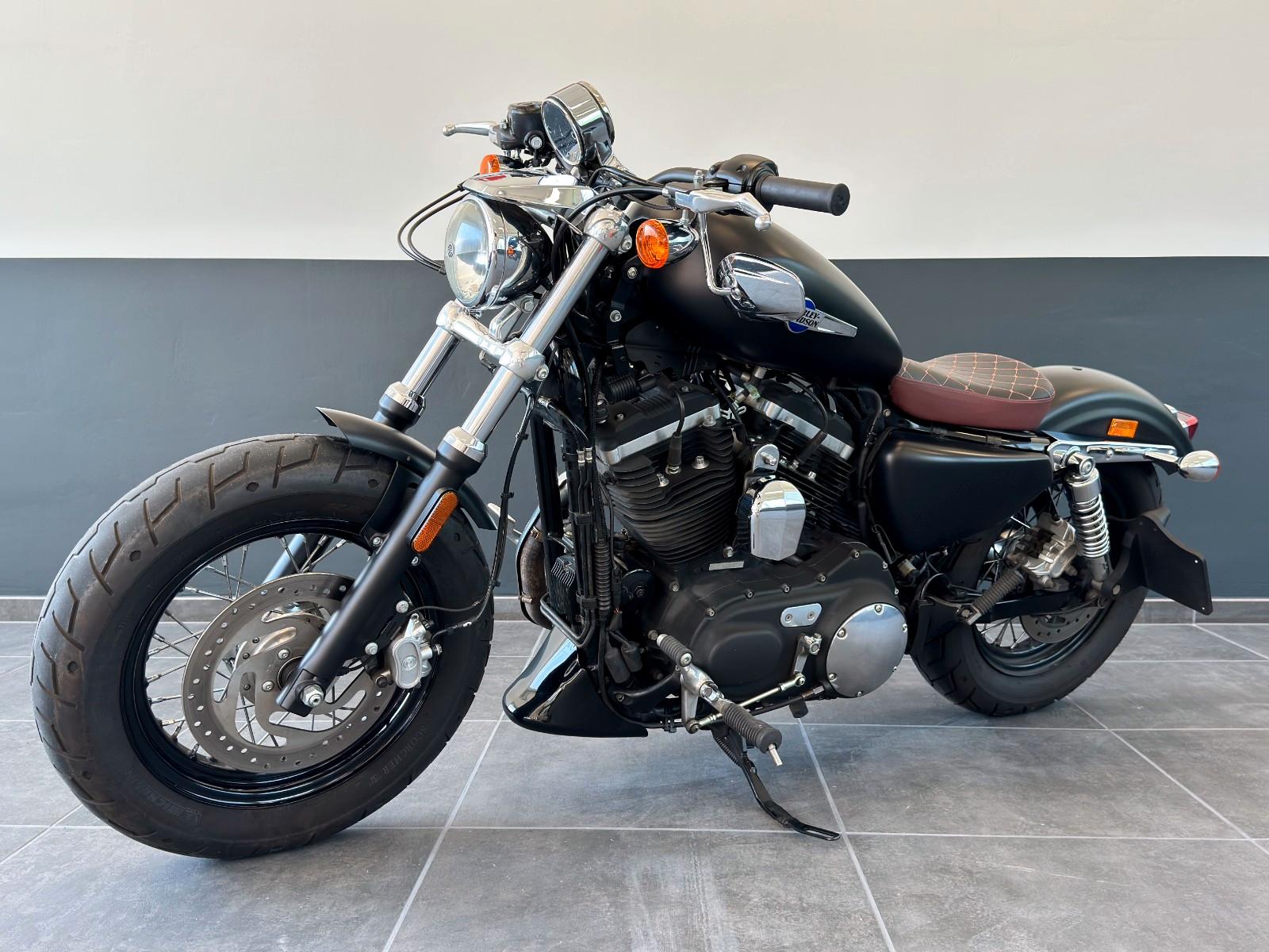 Harley-Davidson Sportster XL 1200 CB Custom