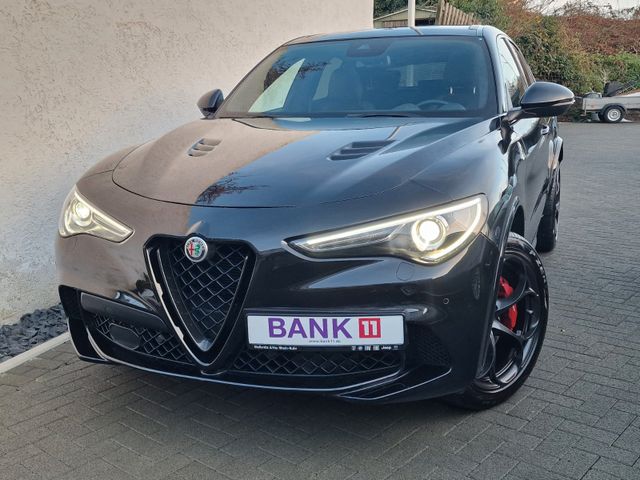 Alfa Romeo Stelvio Quadrifoglio Q4 -Werksgarantie 12/2025!