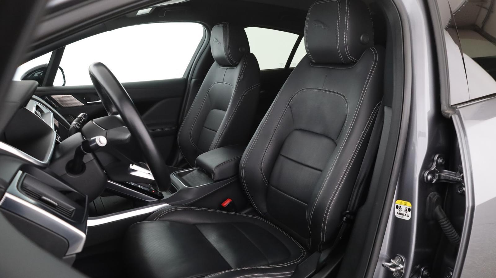 Jaguar I-Pace SE, миниатюра 17