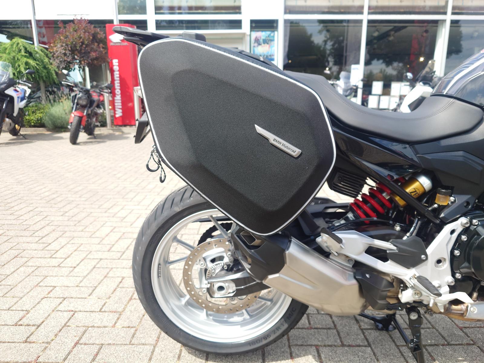 BMW F900R *1.Hand*Pakete*Garantie*Koffer*