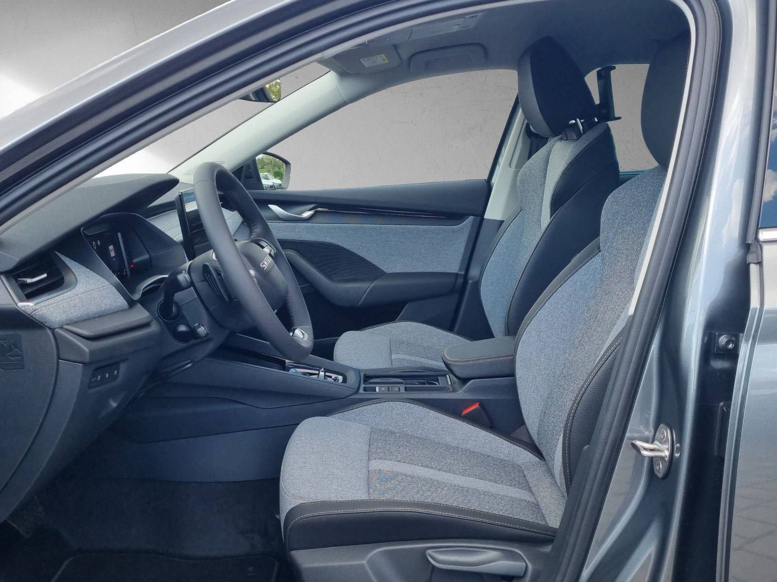 Fahrzeugabbildung SKODA Octavia Combi Tour 2.0 TDI AHK Licht&Sicht+ Win+