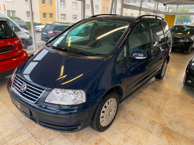 Volkswagen Sharan 1.8 T/Autm./7 Sitz./Klima/Parkhilfe/SHZ/