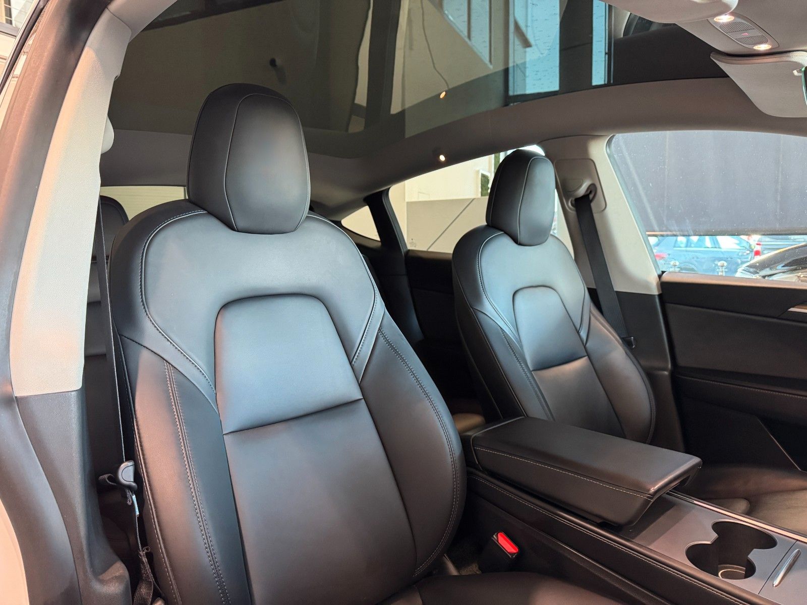 Tesla Model Y AWD Long Range Dual Motor Panorama LED foto 15