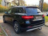 Mercedes-Benz GLC 220 d 4Matic 9G-Tronic|LED|AHK|LEDER|KAMERA - Gebrauchtwagen in Stuttgart