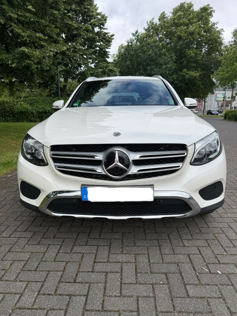 MERCEDES-BENZ GLC 250 d 4MATIC Autom. -Comand, AHK, Distronic,