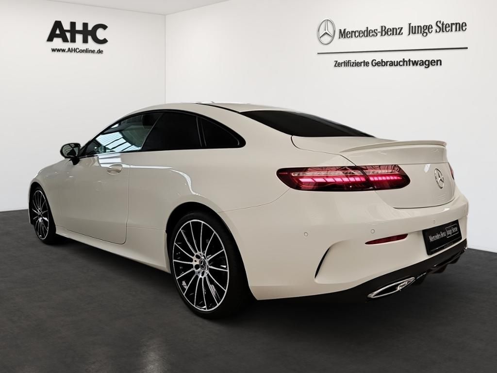 Fahrzeugabbildung Mercedes-Benz E 220 d Coupé AMG Night Pano ACC 360° Multibeam