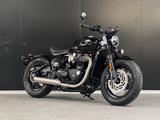 Triumph Bonneville Bobber - TRIUMPH BONNEVILLE BOBBER
