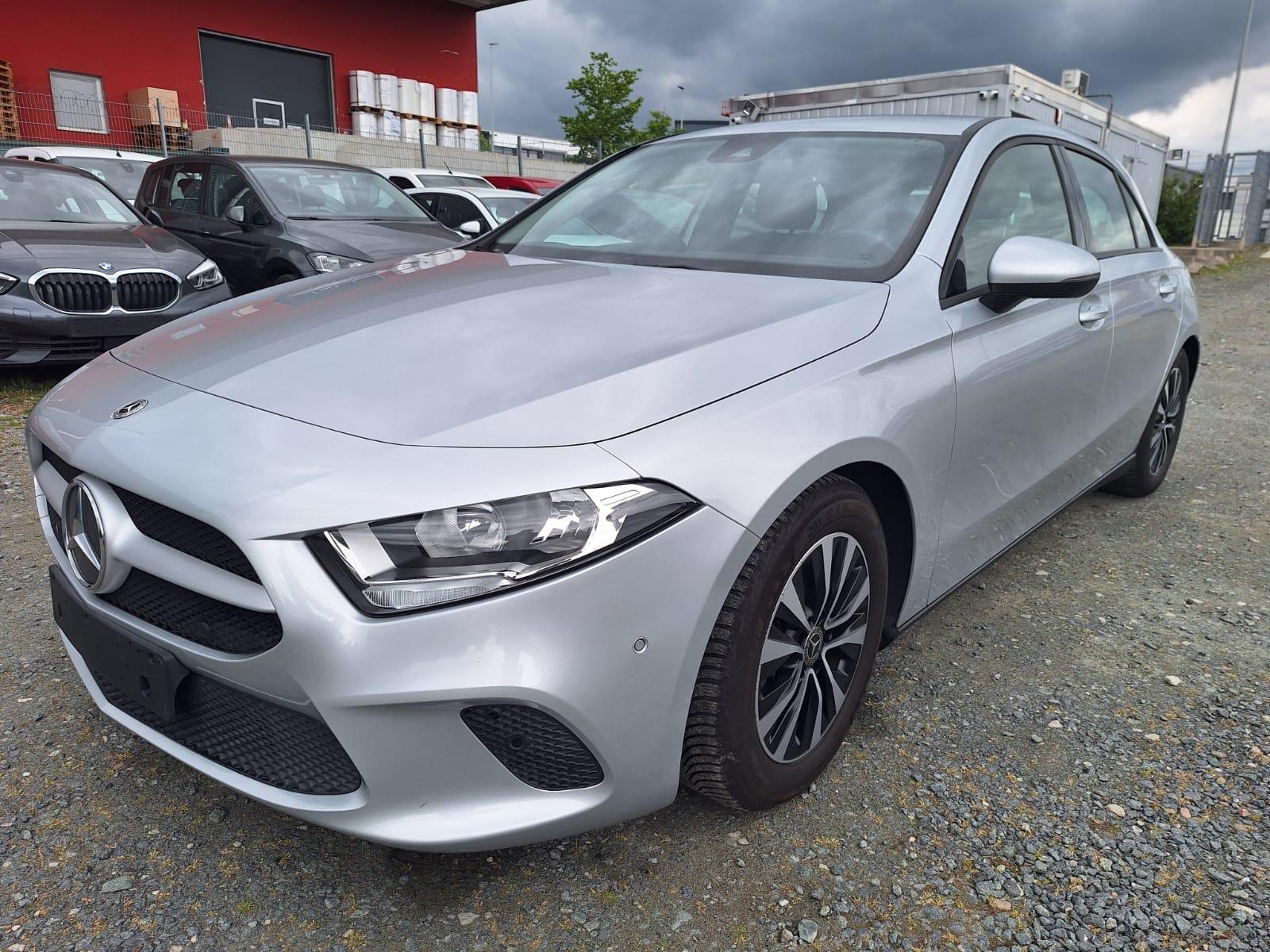 Mercedes-Benz A180 2.0CDI DCT EDITION * NAVIGATION * LED