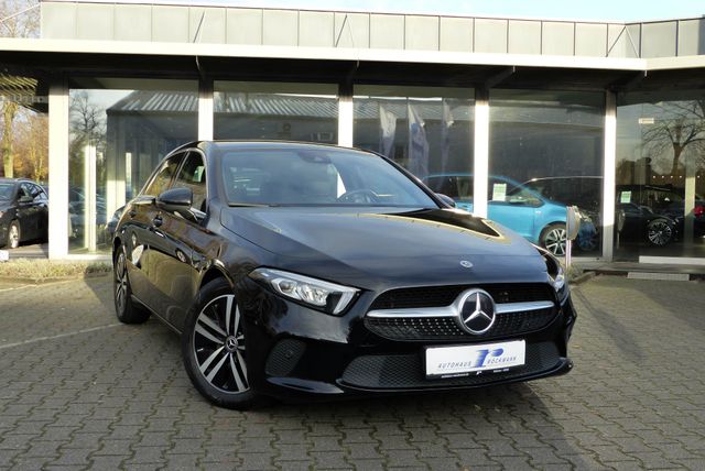 Mercedes-Benz A 200 d Aut. AHK Navi virtuel Kamera M+S Teilled