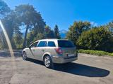 Opel Astra Caravan 1.6 Ecotec Edition 111 Jahre 8... - Opel Astra aus 2010: Kombi