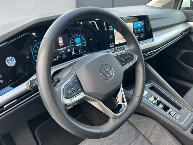 Golf VIII Variant 1.5 eTSI Life *DSG*LED*NAVI*DA
