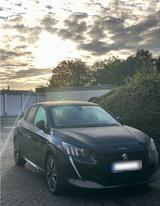 Peugeot e208 136 GT Line - Peugeot e-208 von privat