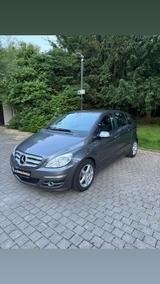 Mercedes-Benz Mercedes B160 Benziner !!TÜV & Reifen Neu!! - gebrauchte Mercedes-Benz B 160 aus dem Jahr 2009