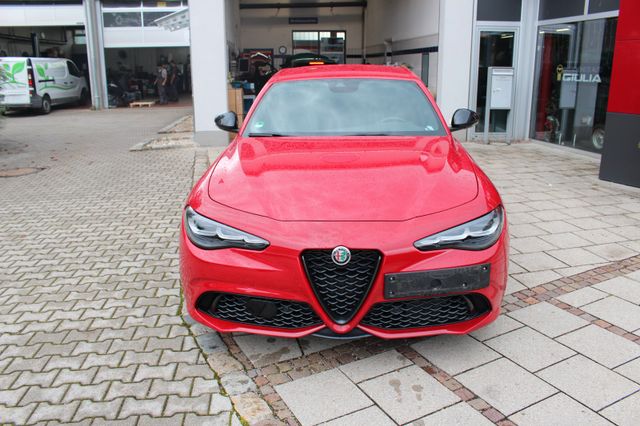 Alfa Romeo Giulia Q4 Competizione Garantie 05-27 MY23