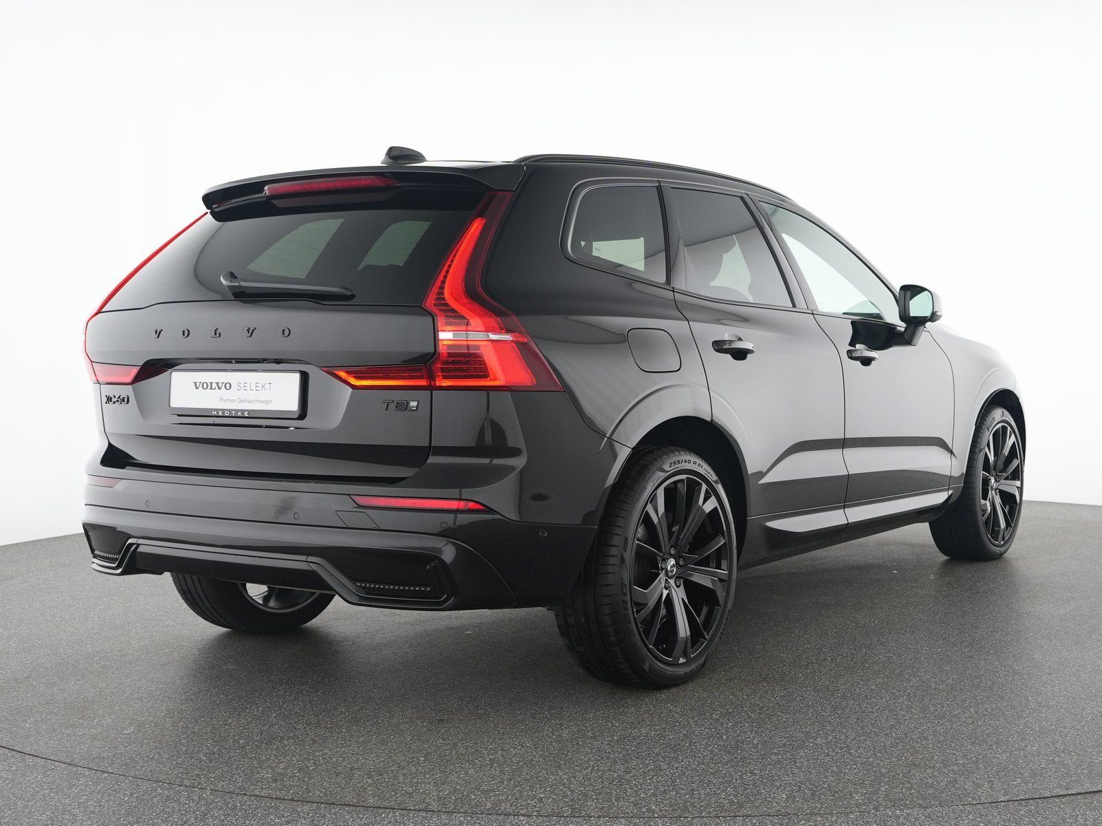 Volvo XC60 T8 AWD Plus Black Edition 360°KAMERA*H&K*21 imagem 2