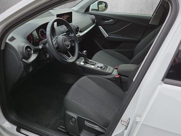 Fahrzeugabbildung Audi Q2 advanced 35 TFSI s-tronic Klima