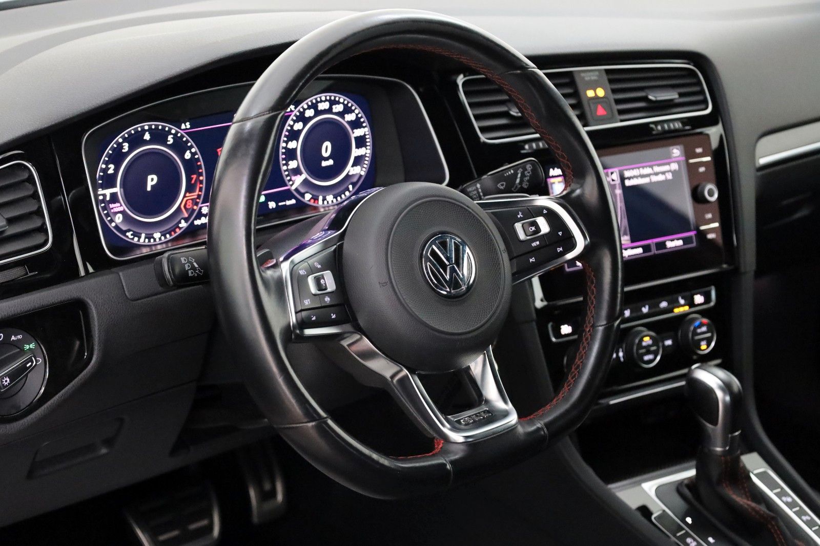 Fahrzeugabbildung Volkswagen Golf VII Lim. GTI Performance Navi,LED,SH,ACC
