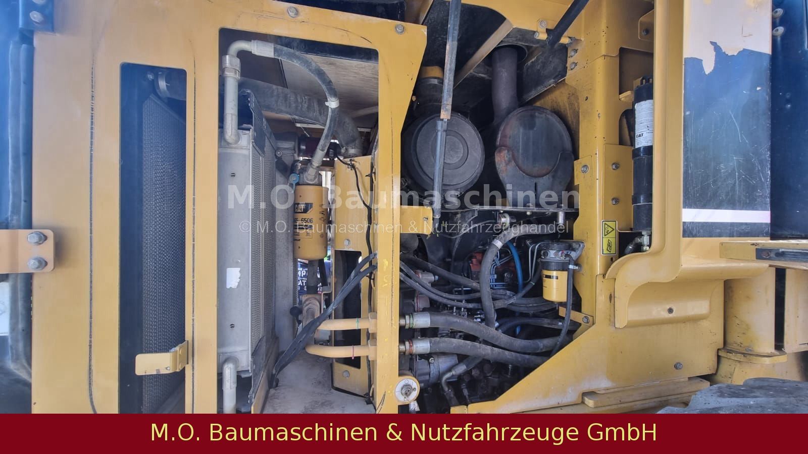 Fahrzeugabbildung CAT 930G / ZSA / SW / Kamera