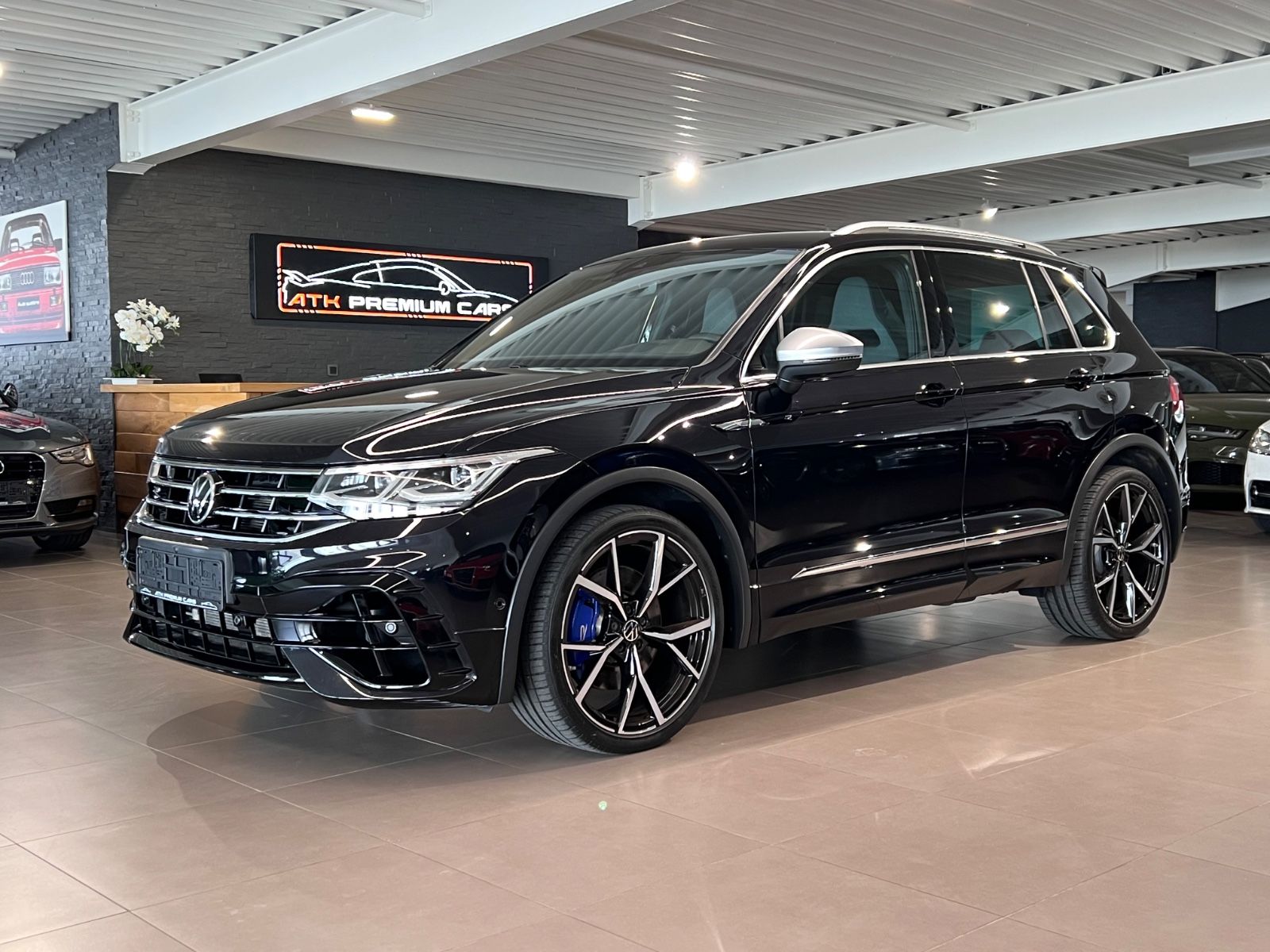 Volkswagen Tiguan 2.0TSI DSG 4MOTION R AHK SCHALEN 4xKAMERA foto 1