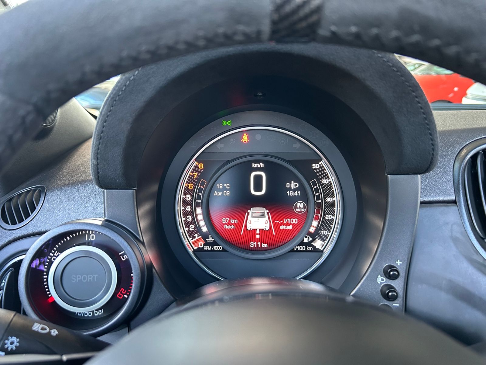 Fahrzeugabbildung Abarth 695C Cabrio Aut. LEDER CARPLAY PDC ALU