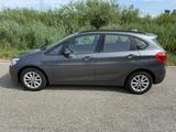 BMW 218d Active Tourer 218d AUTOM LED NAVI SHZ - BMW 218 Active Tourer von privat