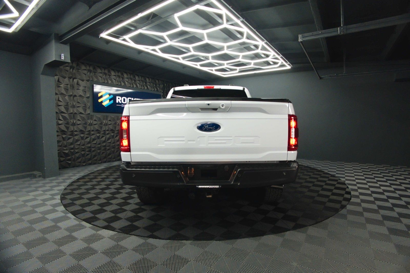 Fahrzeugabbildung Ford F150 5.0L V8 4x4 Offroad SuperCrew RAPTOR 19%