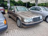 Mercedes-Benz CE 300 - Mercedes CE 300 mit Schiebedach