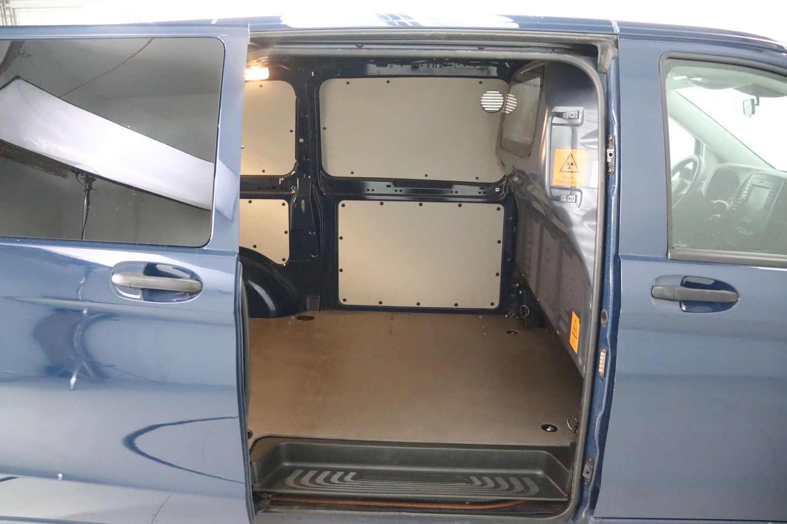 Fahrzeugabbildung Mercedes-Benz Vito 116 CDI lang * LED * Navi