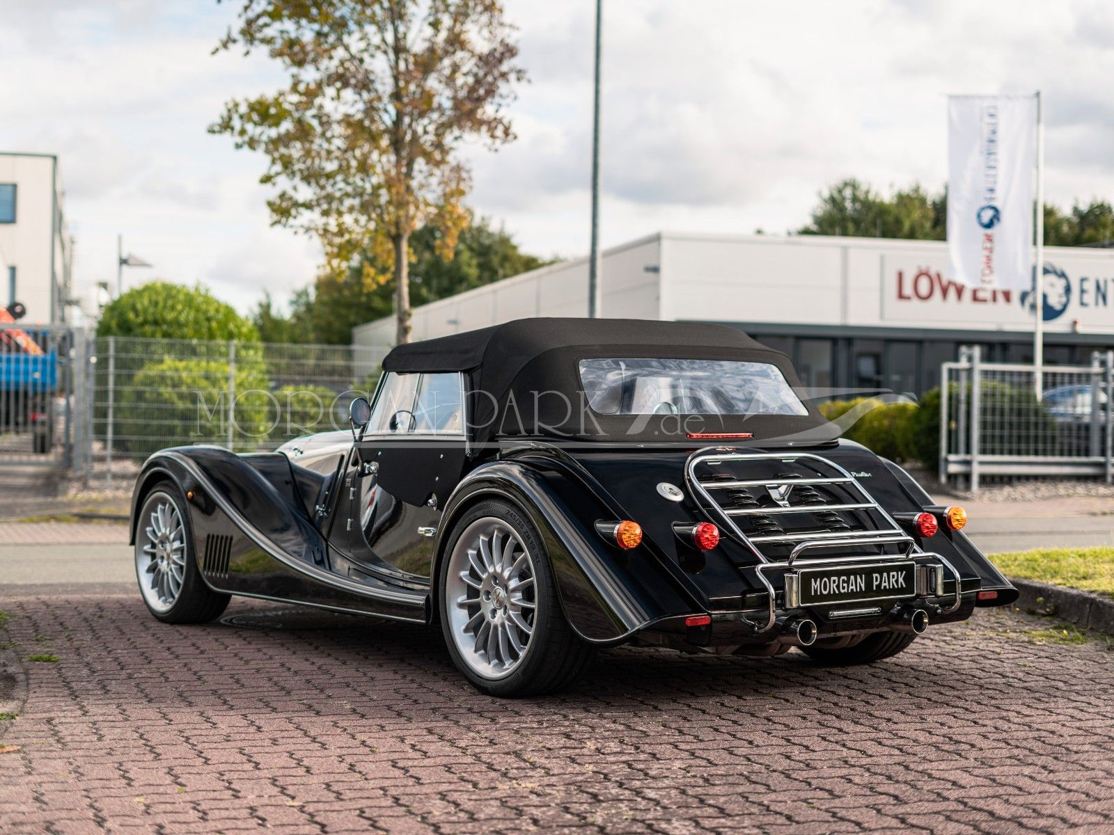 Fahrzeugabbildung Morgan Plus Six