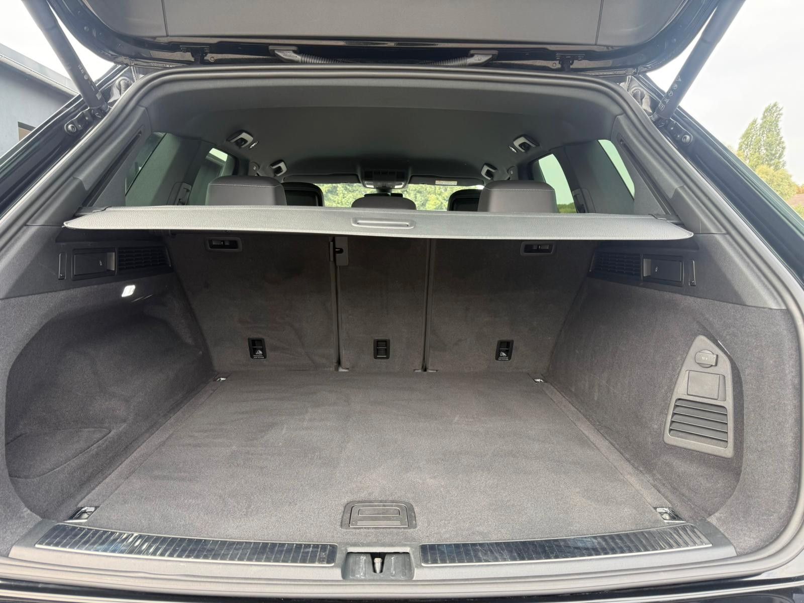 Volkswagen Touareg R-Line 4Motion DSG LED NAV SHZ ACC 360° foto 12