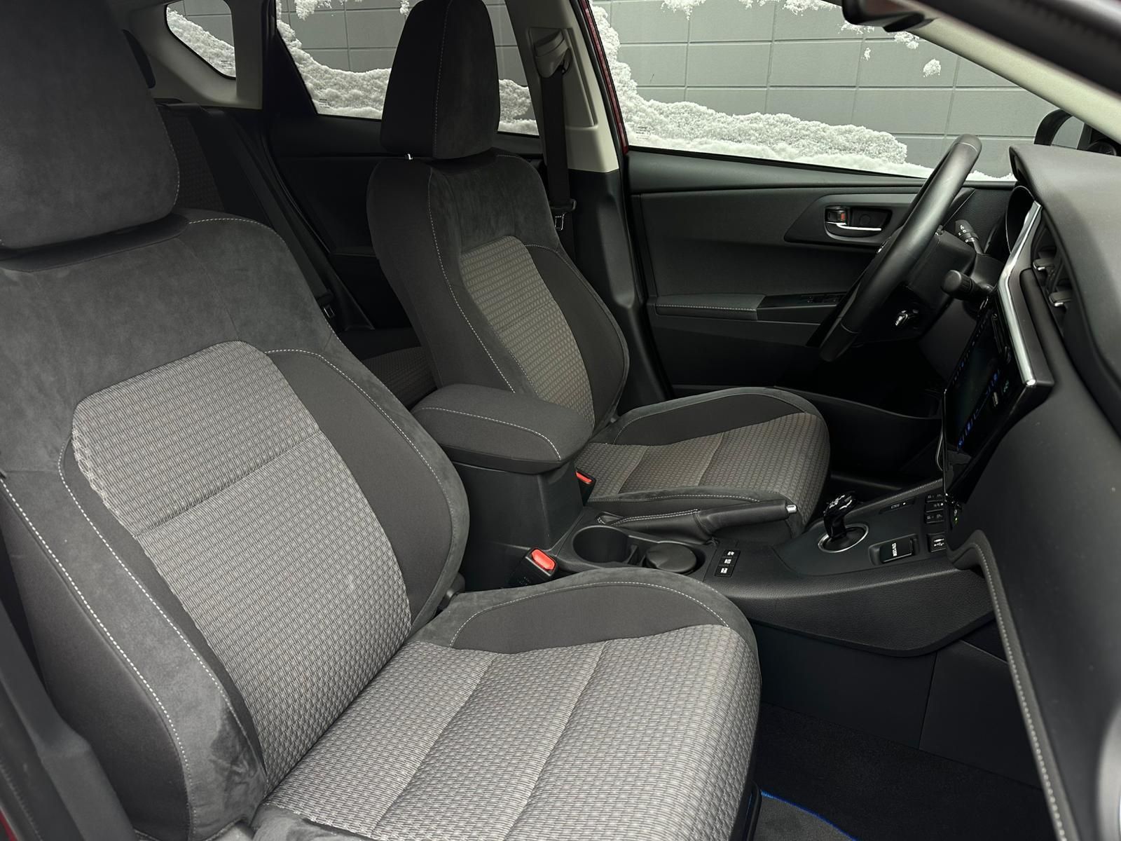 TOYOTA Auris 1.8 HYBRID EDITION S+* SHZ#TEMPO#NAVI#SPUR - Image 15